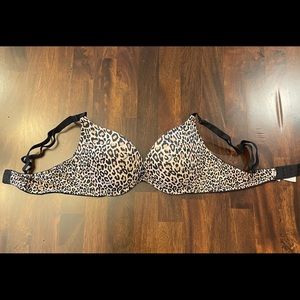 Pink animal print push-up bra. Very comfortable and sexy.
